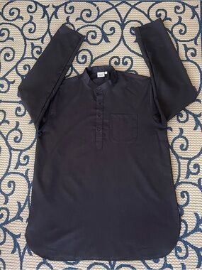 Men's Black Mandarin Collar Button-Down Shirt with Chest Pocket